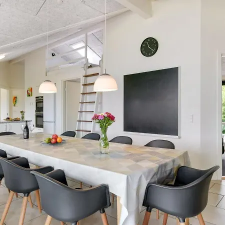 Finja - 500m From The Sea By Interhome Nedre Lysabild