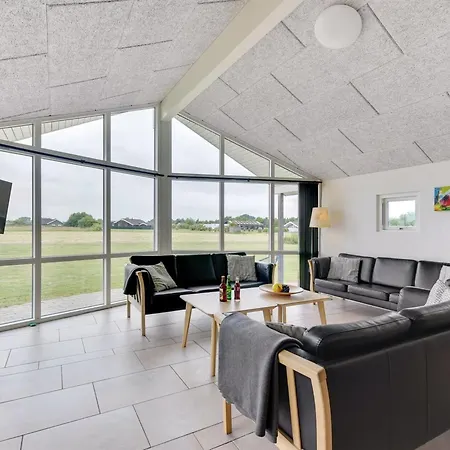 Dom wakacyjny Finja - 500m From The Sea By Interhome