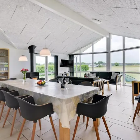 Dom wakacyjny Finja - 500m From The Sea By Interhome *