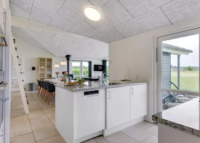 Finja - 500m From The Sea By Interhome *