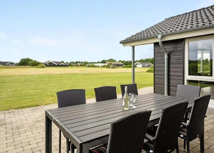 Holiday home Finja - 500m From The Sea By Interhome